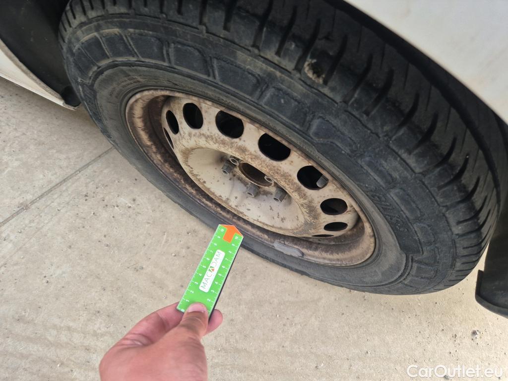  Peugeot  Expert PEUGEOT  / 2016 / 4P / furgón Furgón Pro 1.6 BlueHDi 70KW (95)Standard #49