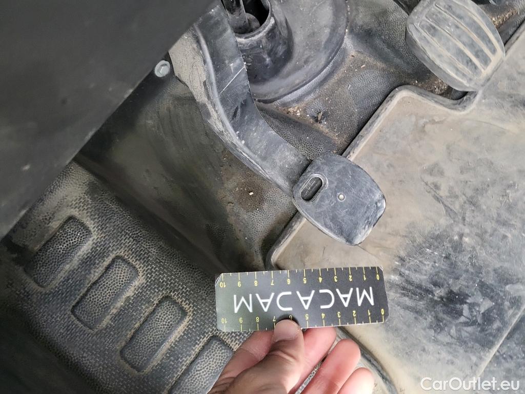  Peugeot  Expert PEUGEOT  / 2016 / 4P / furgón Furgón BlueHDi 100 S&S 6v Long #35