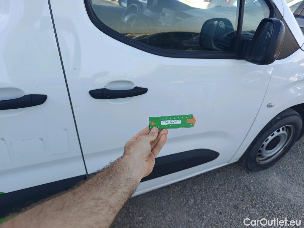  Peugeot  Partner PEUGEOT  / 2018 / 3P / furgón derivado de turismo Pro Standard 600kg BlueHDi 73kW (AC) #23