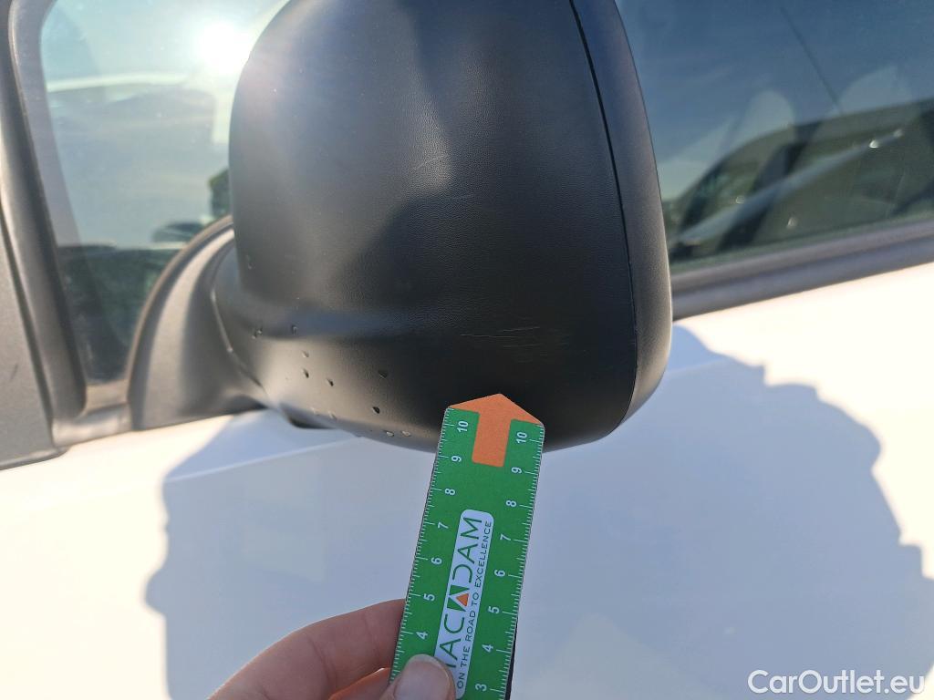  Peugeot  Partner PEUGEOT  / 2018 / 3P / furgón derivado de turismo Pro Standard 600kg BlueHDi 73kW (AC) #58