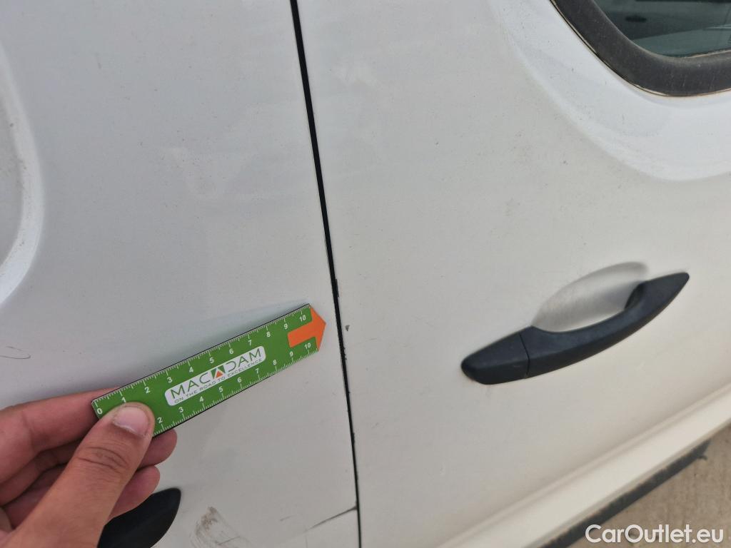  Peugeot  Expert PEUGEOT  / 2016 / 4P / furgón Furgón Pro 1.6 BlueHDi 70KW (95)Standard #60