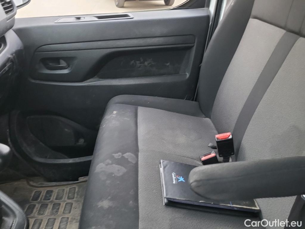  Peugeot  Expert PEUGEOT  / 2016 / 4P / furgón Furgón BlueHDi 100 S&S 6v Long #40