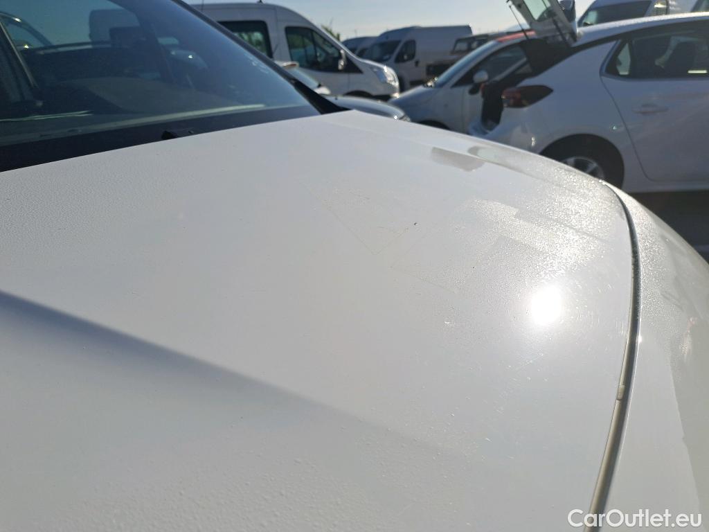  Peugeot  Partner PEUGEOT  / 2018 / 3P / furgón derivado de turismo Pro Standard 600kg BlueHDi 73kW (AC) #32