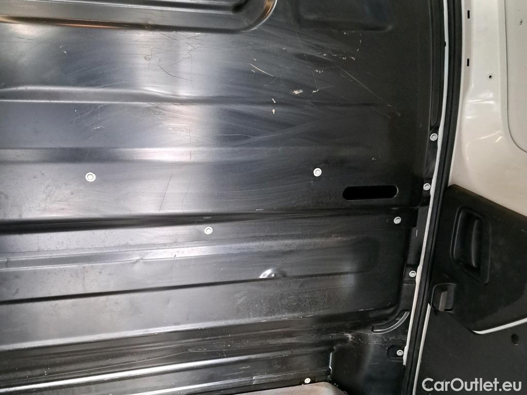  Peugeot  Expert PEUGEOT  / 2016 / 4P / furgón Furgón Pro BlueHDi 85KW (115CV) Standard #28