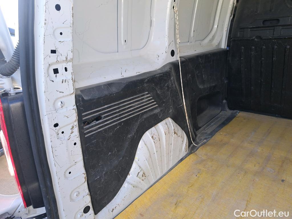  Peugeot  Partner PEUGEOT  / 2018 / 3P / furgón derivado de turismo Pro Standard 600kg BlueHDi 73kW (AC) #4