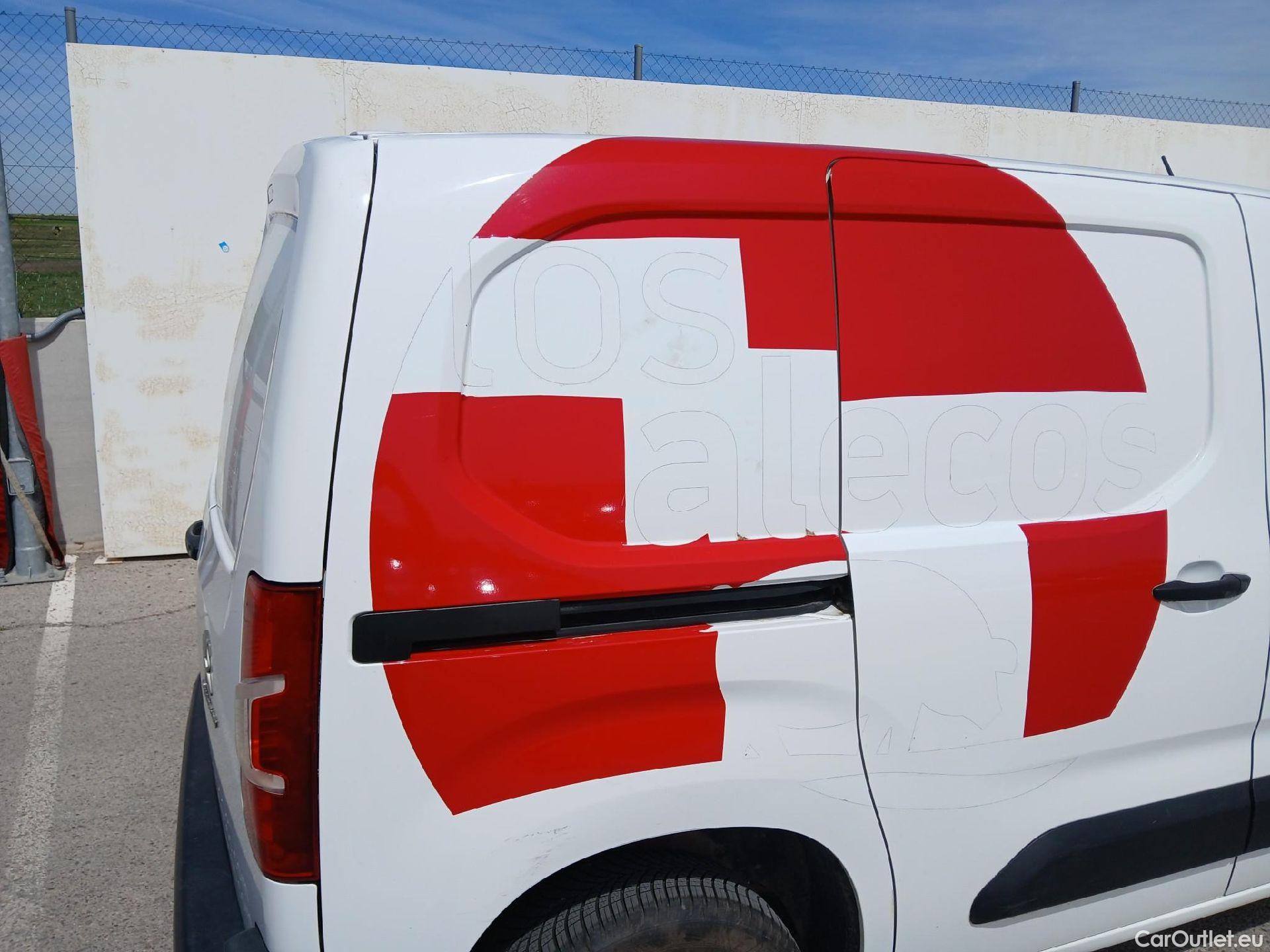  Peugeot  Partner PEUGEOT  / 2018 / 4P / furgón derivado de turismo Premium Standard 600kg BlueHDi 73kW (AC) #1