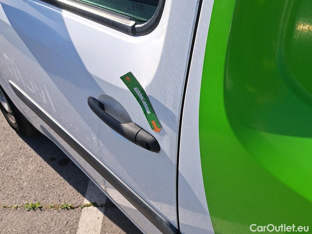  Renault  Kangoo RENAULT  Furgón/2013/3P/furgón derivado de turismo Profesional dCi 55 kW (75 CV) #24