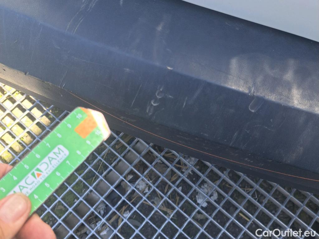  Volkswagen  Caddy VOLKSWAGEN  / 2015 / 4P / furgón derivado de turismo Profesional Furgón 2.0 TDI 55kW BMT #28