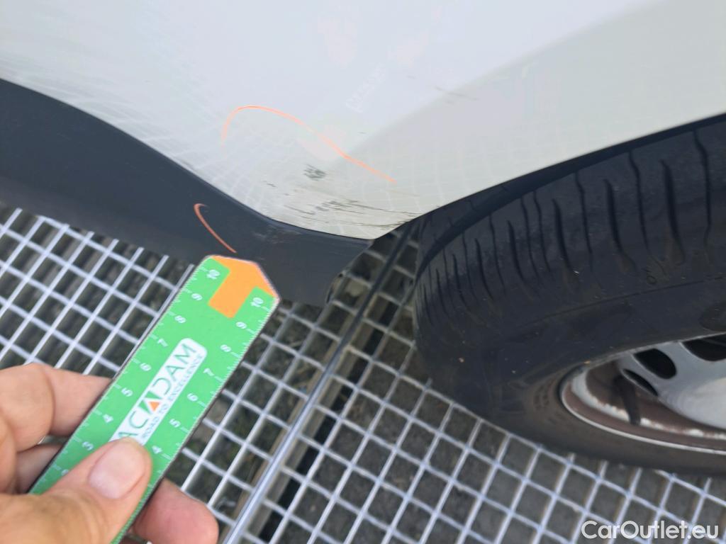  Volkswagen  Caddy VOLKSWAGEN  / 2015 / 4P / furgón derivado de turismo Profesional Furgón 2.0 TDI 55kW BMT #9