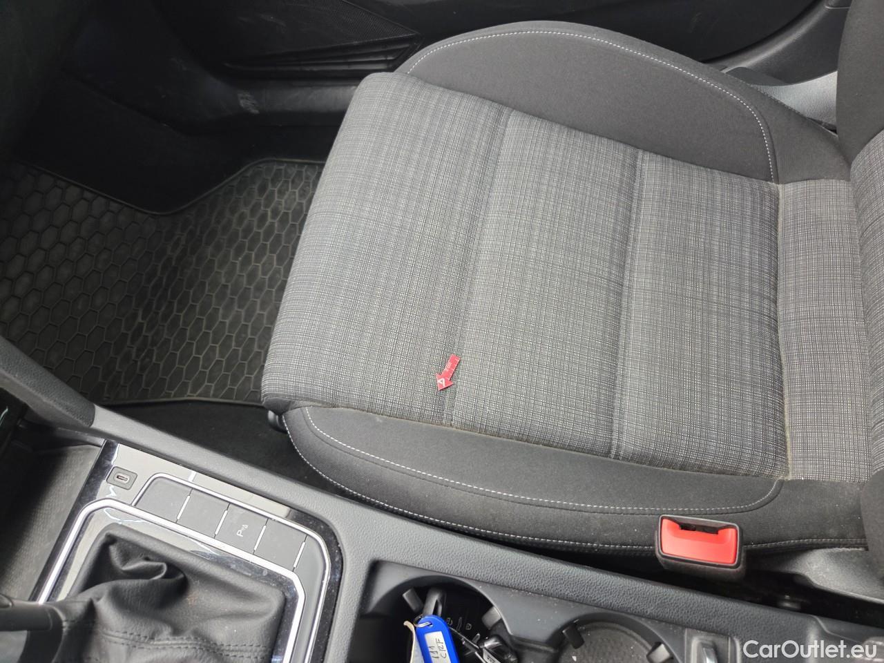  Volkswagen  Passat Comfortl.2.0 TSI ACT OPF DSG 190 CP #60