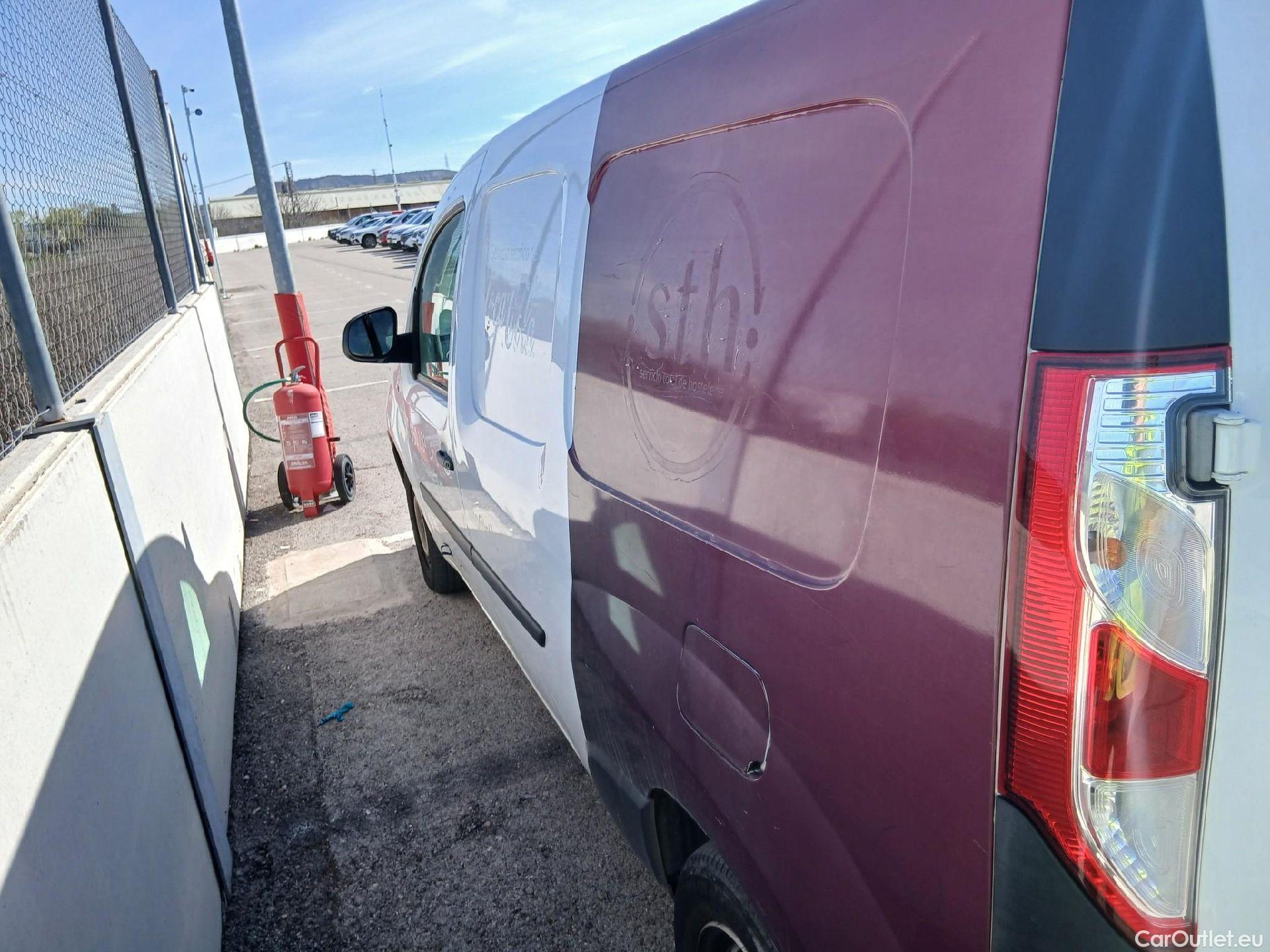  Renault  Kangoo RENAULT  Furgón/2013/4P/furgón derivado de turismo Maxi 2p Blue dCi 70 kW (95CV) #21