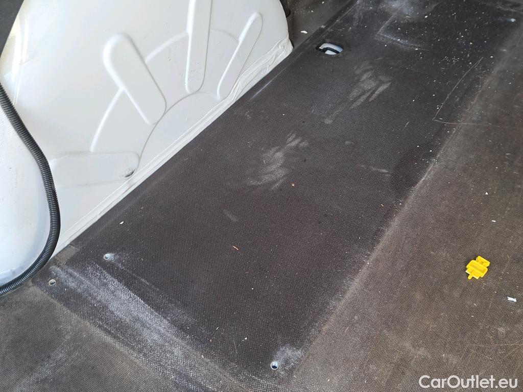  Renault  Kangoo RENAULT  Furgón/2013/3P/furgón derivado de turismo Profesional dCi 55 kW (75 CV) #19