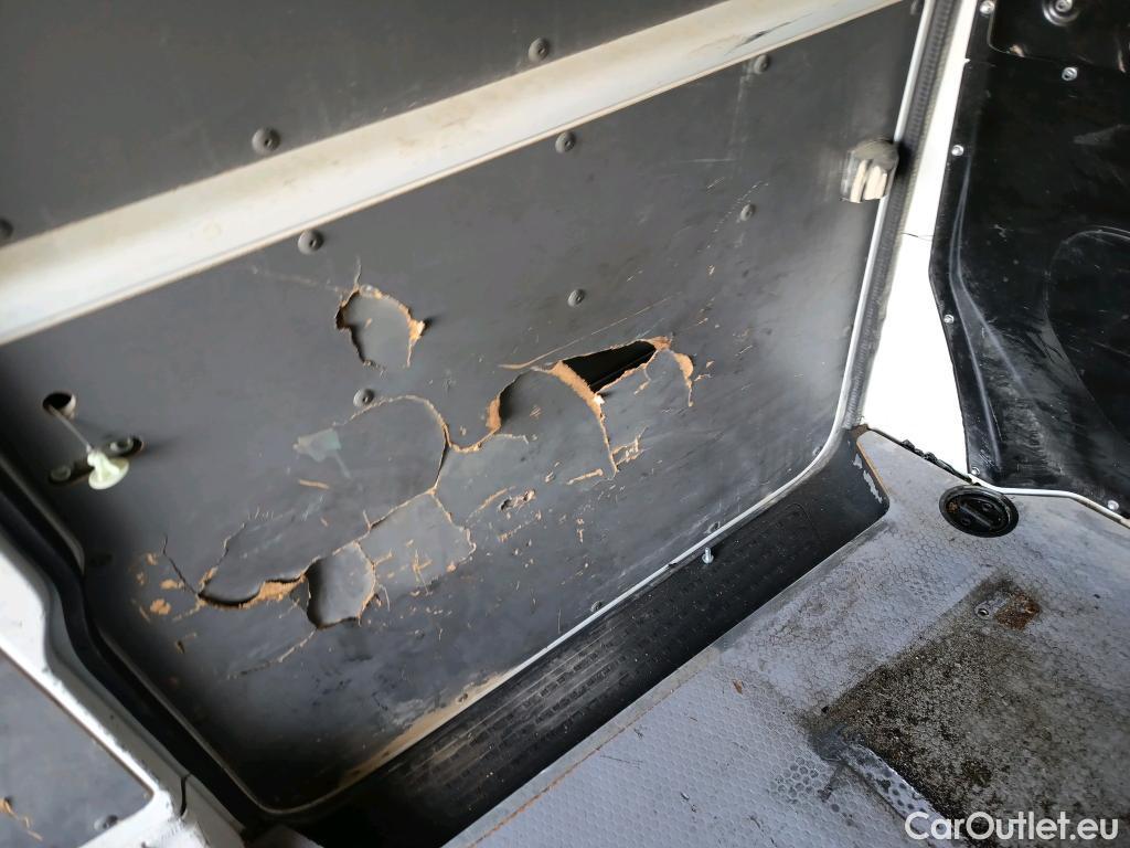  Land Rover  Discovery VOLKSWAGEN Transporter / 2020 / 4P / furgón Furgón Corto TN 2.0 TDI 110kW 4MO #12