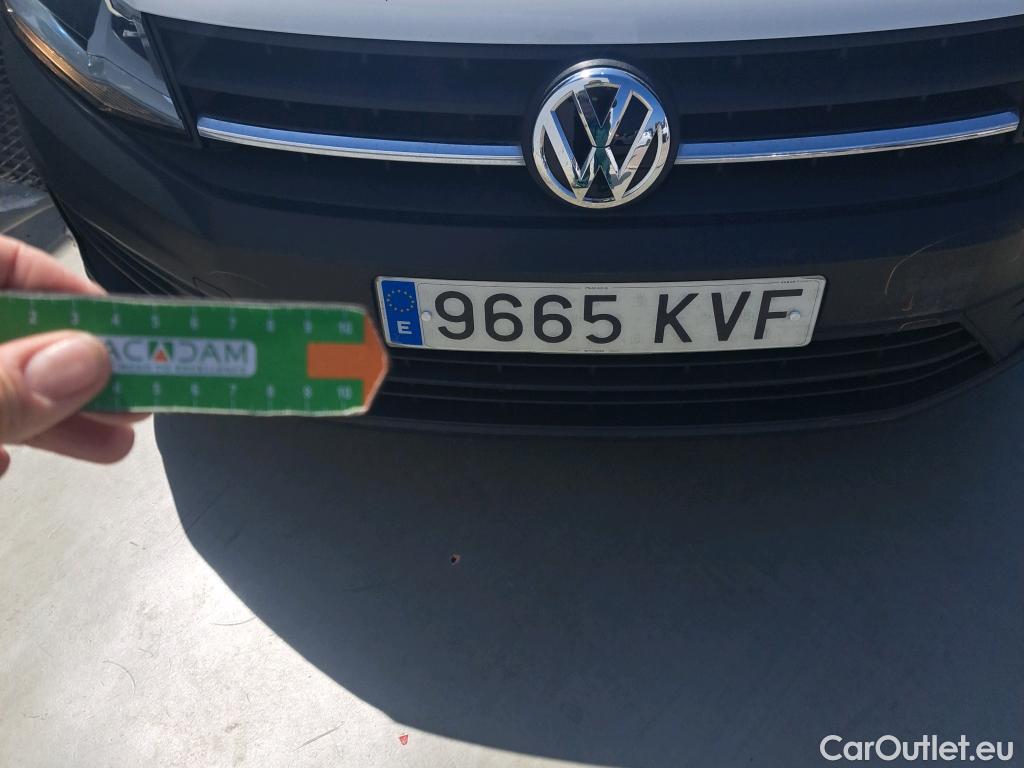  Volkswagen  Caddy VOLKSWAGEN  / 2015 / 4P / furgón derivado de turismo Profesional Furgón 2.0 TDI 55kW BMT #40
