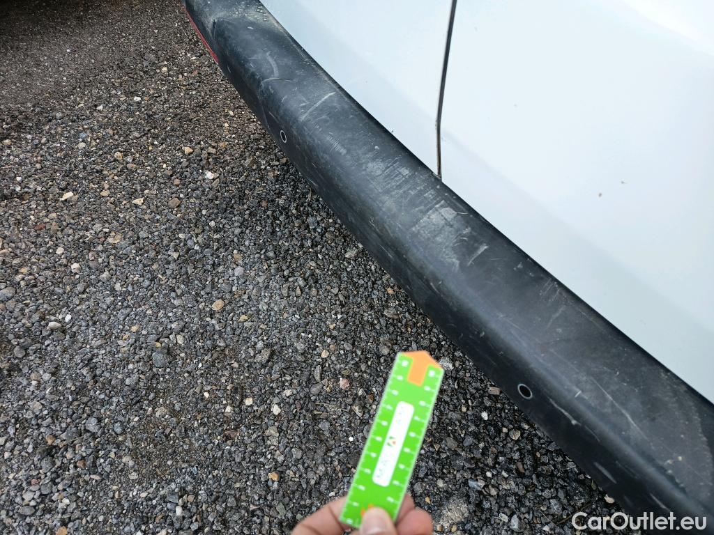  Land Rover  Discovery VOLKSWAGEN Transporter / 2020 / 4P / furgón Furgón Corto TN 2.0 TDI 110kW 4MO #17