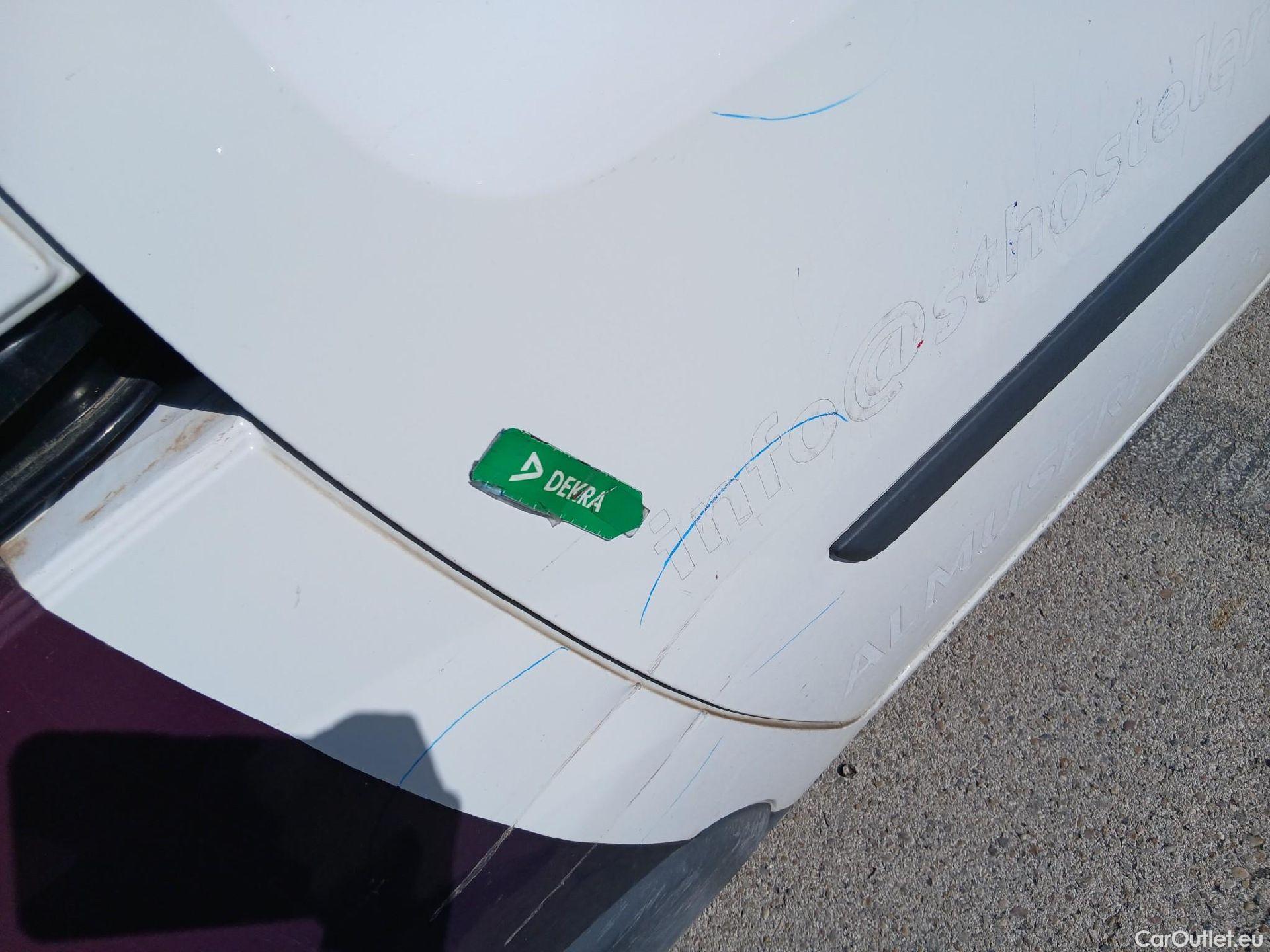  Renault  Kangoo RENAULT  Furgón/2013/4P/furgón derivado de turismo Maxi 2p Blue dCi 70 kW (95CV) #40