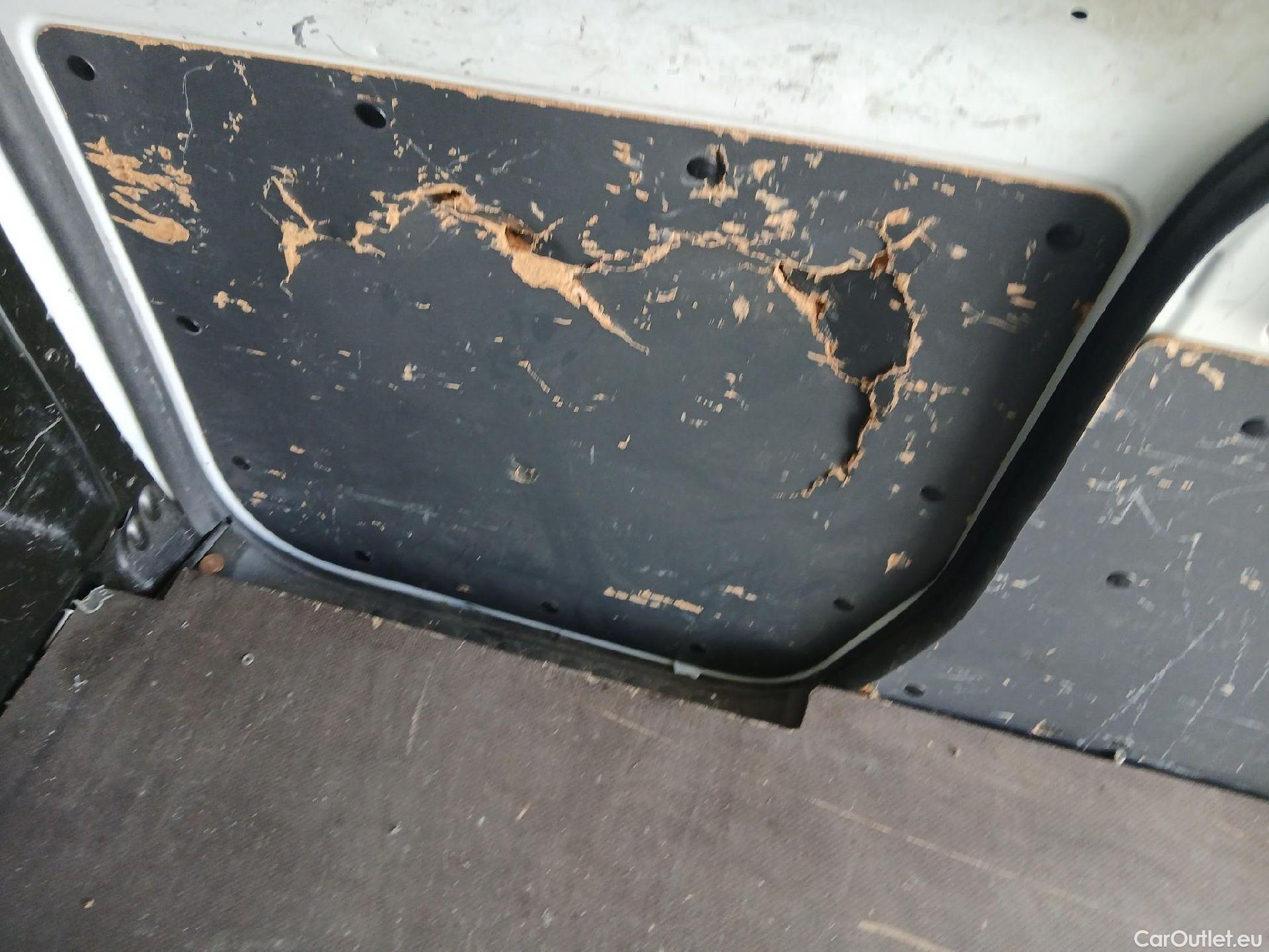  Renault  Kangoo RENAULT  Furgón/2013/4P/furgón derivado de turismo Maxi 2p Blue dCi 70 kW (95CV) #34