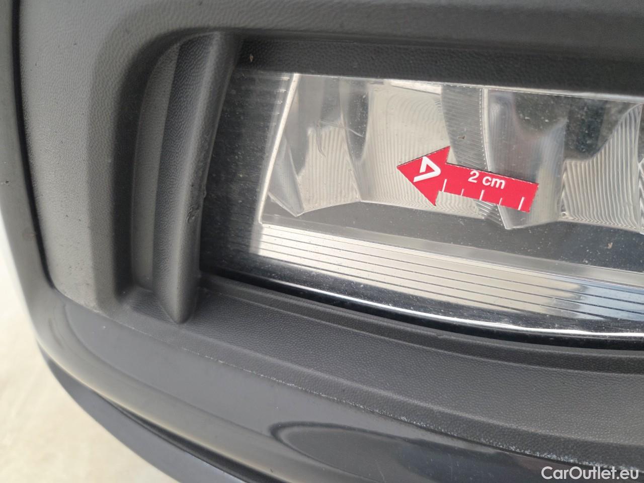  Volkswagen  Passat Comfortl.2.0 TSI ACT OPF DSG 190 CP #9