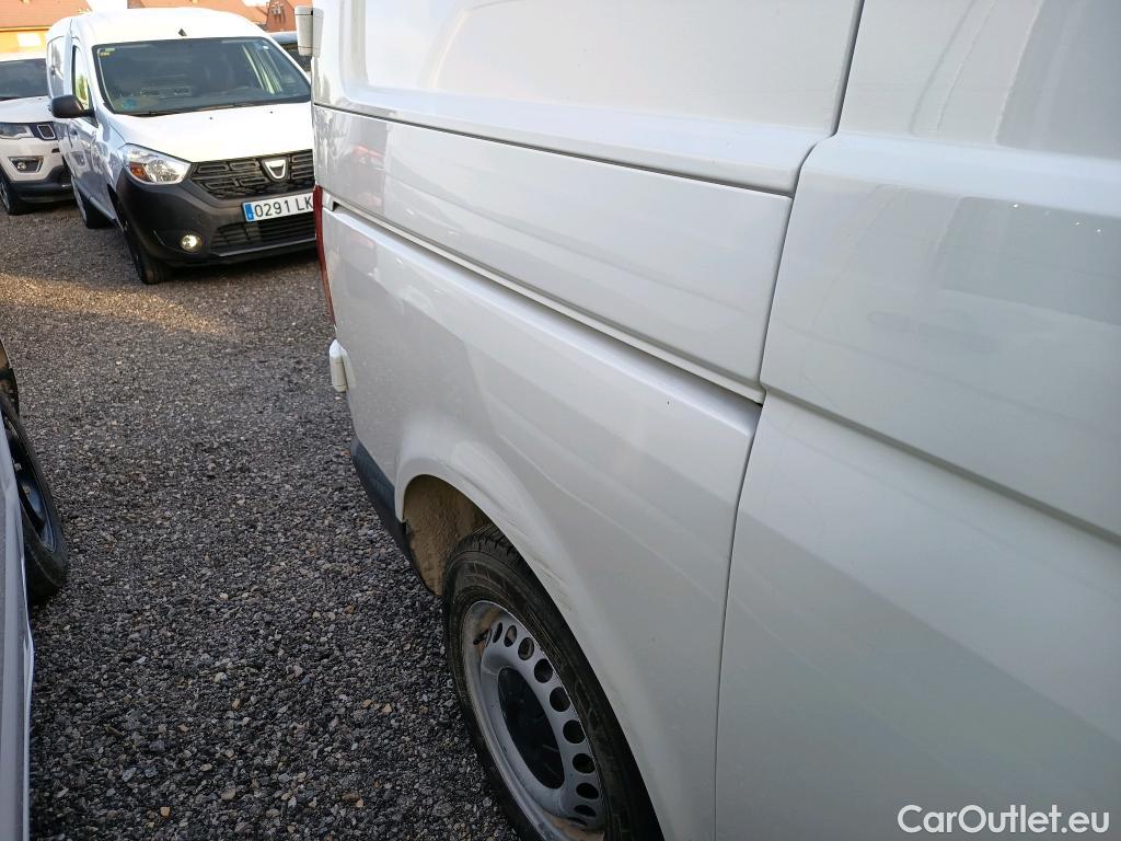  Land Rover  Discovery VOLKSWAGEN Transporter / 2020 / 4P / furgón Furgón Corto TN 2.0 TDI 110kW 4MO #1