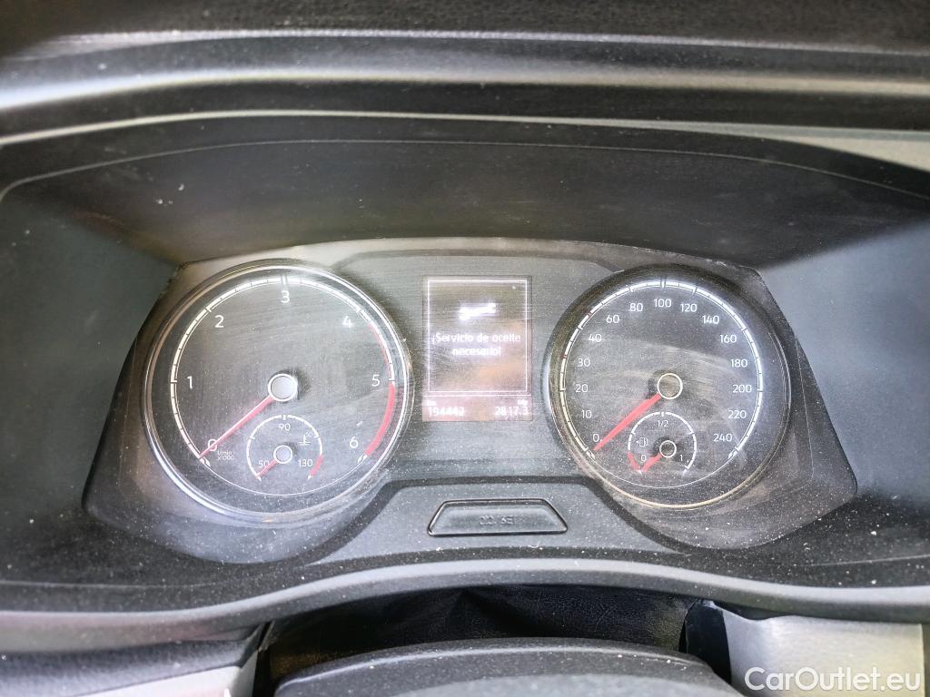  Land Rover  Discovery VOLKSWAGEN Transporter / 2020 / 4P / furgón Furgón Corto TN 2.0 TDI 110kW 4MO #33