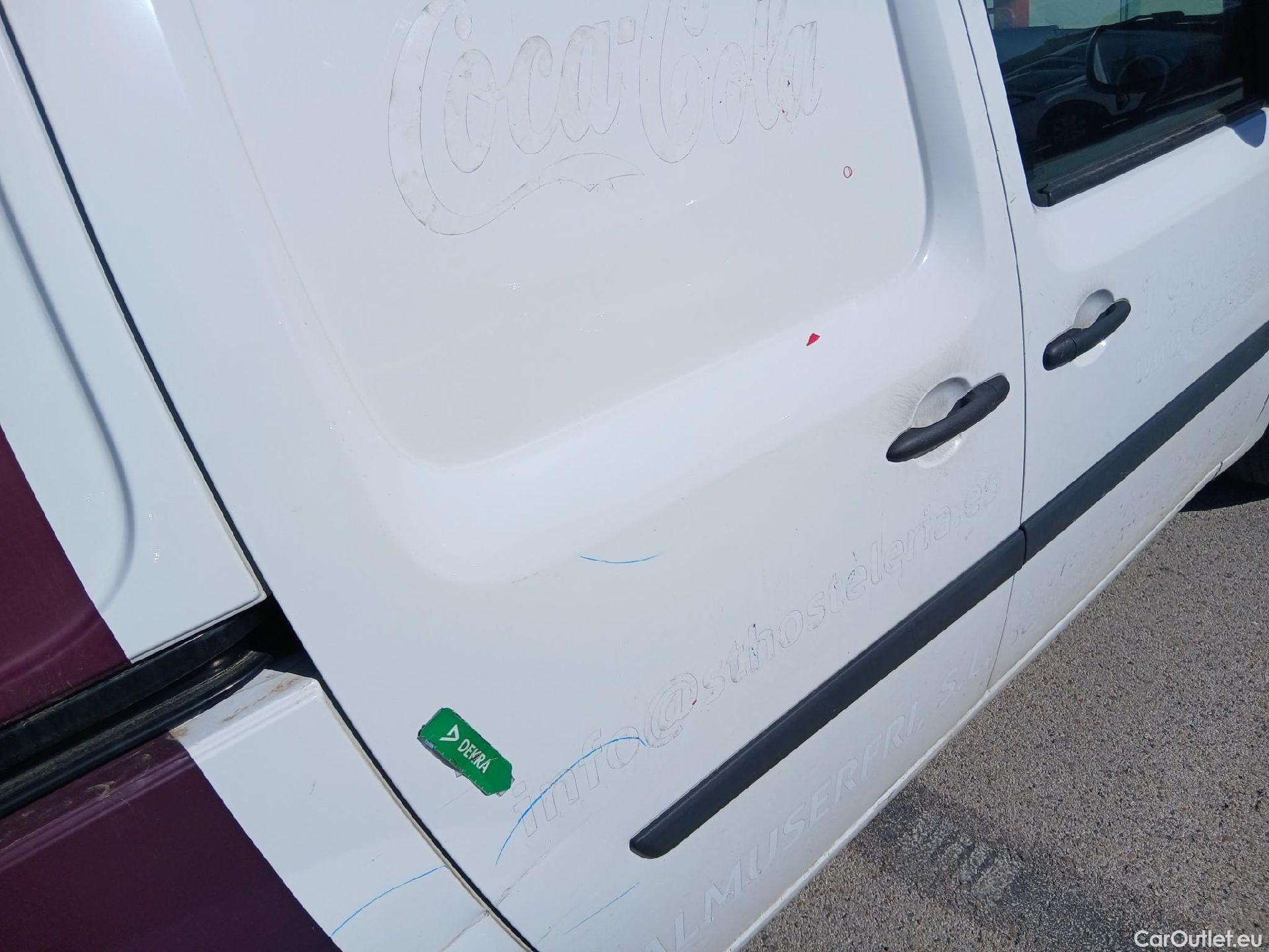  Renault  Kangoo RENAULT  Furgón/2013/4P/furgón derivado de turismo Maxi 2p Blue dCi 70 kW (95CV) #39