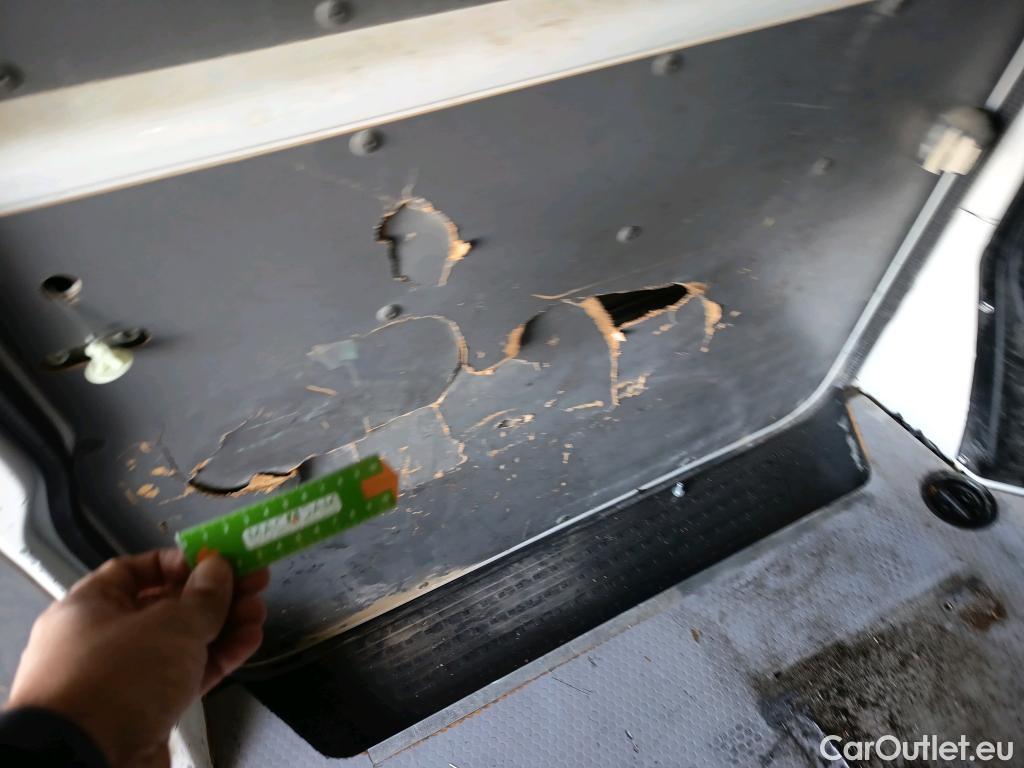  Land Rover  Discovery VOLKSWAGEN Transporter / 2020 / 4P / furgón Furgón Corto TN 2.0 TDI 110kW 4MO #13