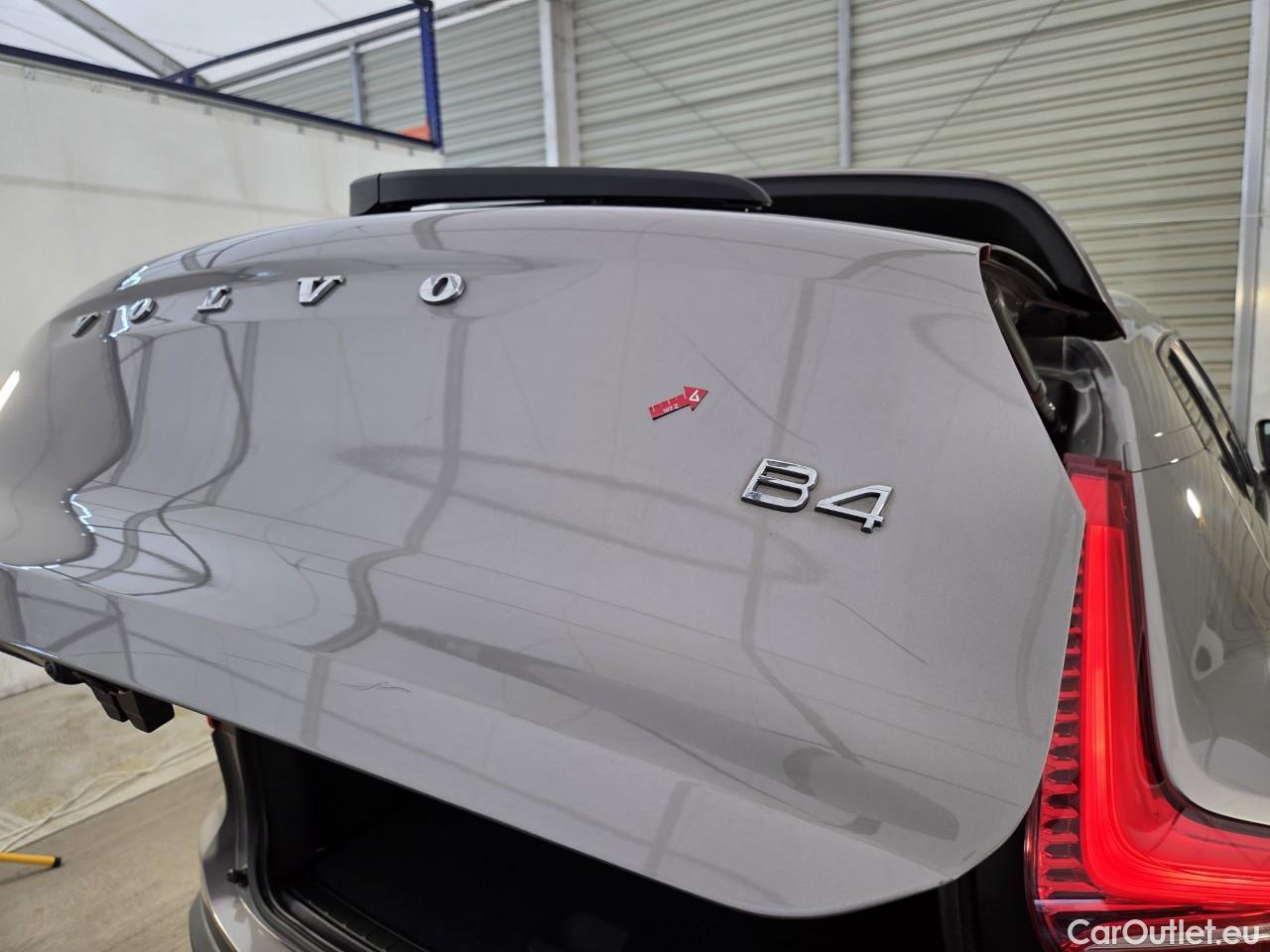  Volvo  XC 40 2.0 B4 P 197CP Momentum Pro AT8 #39