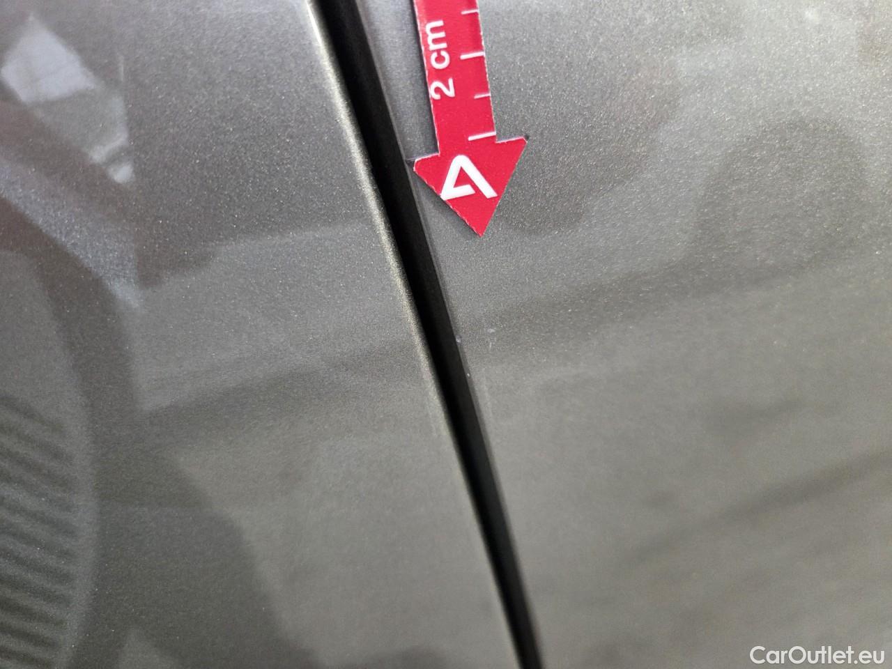  Volvo  XC 40 2.0 B4 P 197CP Momentum Pro AT8 #22