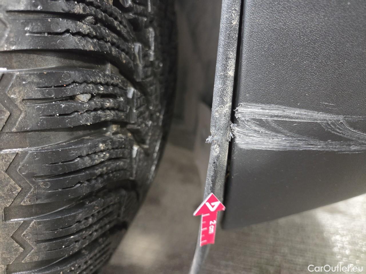  Volvo  XC 40 2.0 B4 P 197CP Momentum Pro AT8 #8