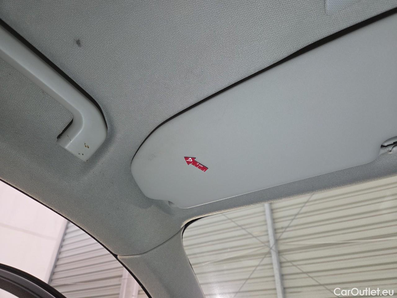  Volvo  XC 40 2.0 B4 P 197CP Momentum Pro AT8 #60