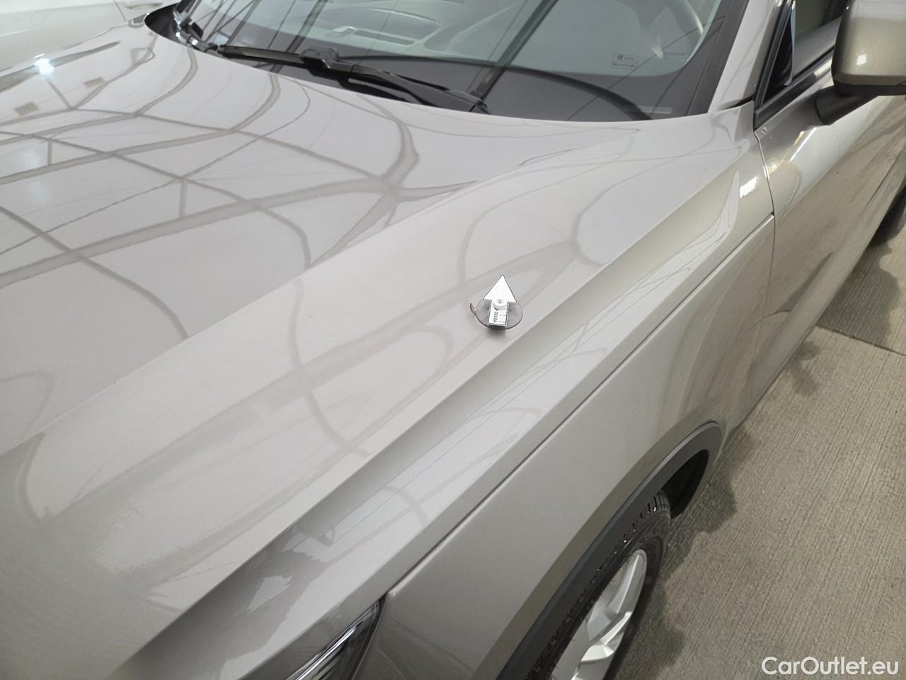  Volvo  XC 40 2.0 B4 P 197CP Momentum Pro AT8 #15