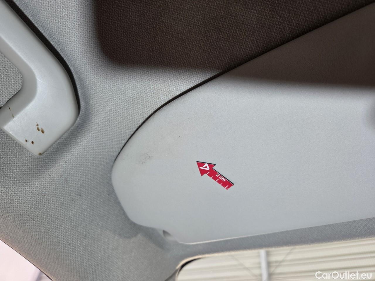  Volvo  XC 40 2.0 B4 P 197CP Momentum Pro AT8 #59