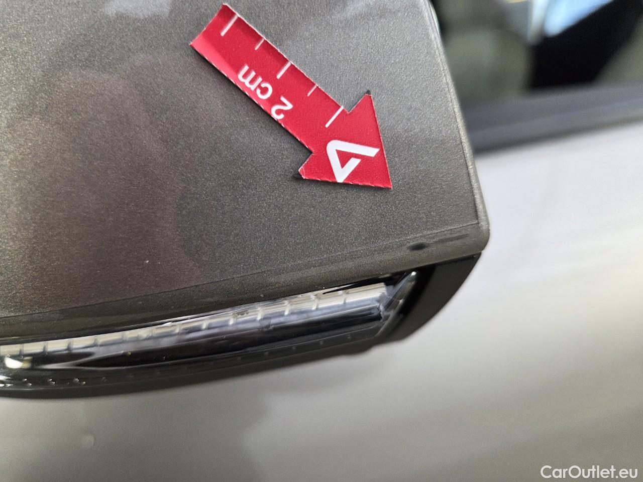  Volvo  XC 40 2.0 B4 P 197CP Momentum Pro AT8 #3