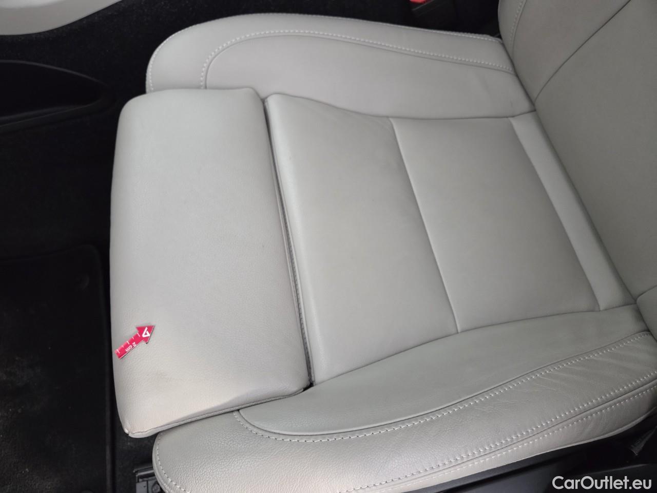  Volvo  XC 40 2.0 B4 P 197CP Momentum Pro AT8 #55