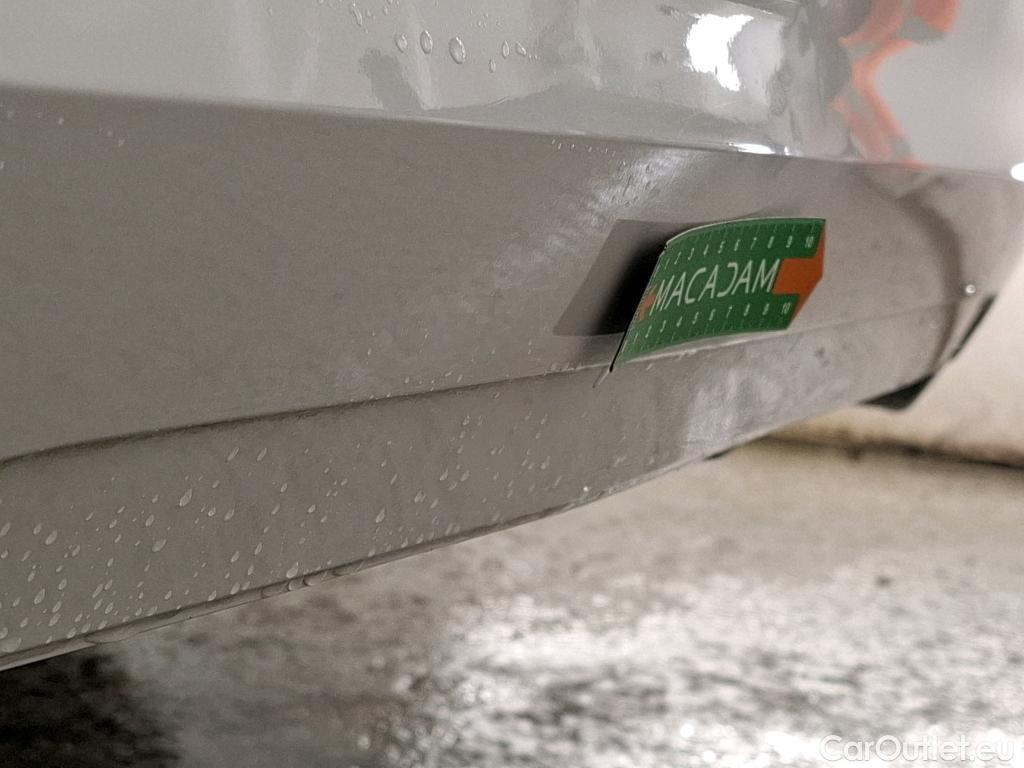  Bmw  Serie 3 BMW Série 3 Berline / 2018 / 4P / Berline 320d 190ch Business Design BVA8 #2