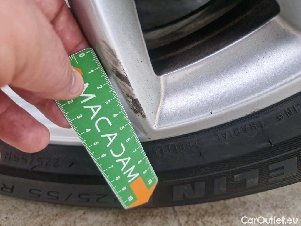  Bmw  X2 BMW   2017  5P  SUV sDrive18d Business Design BVA8 #4