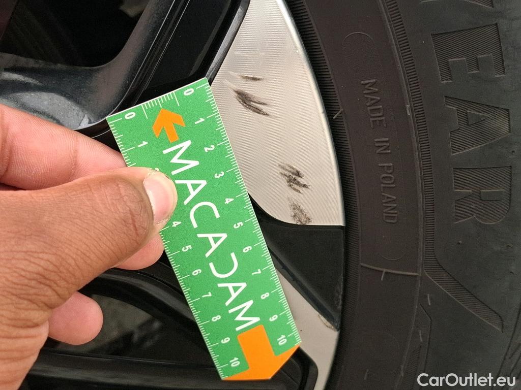  Citroen  C4  Berline Shine 1.2 PureTech 130CV BVM6 E6d #12