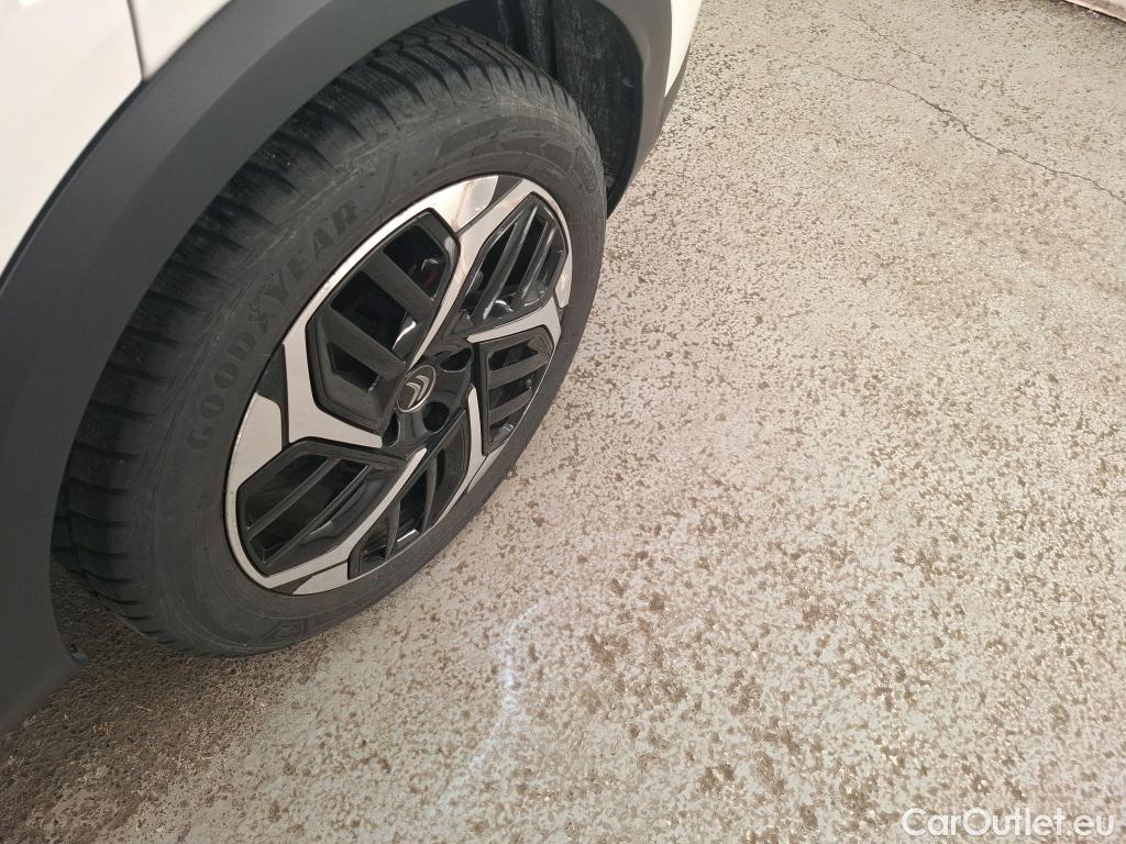  Citroen  C4  Berline Shine 1.2 PureTech 130CV BVM6 E6d #1