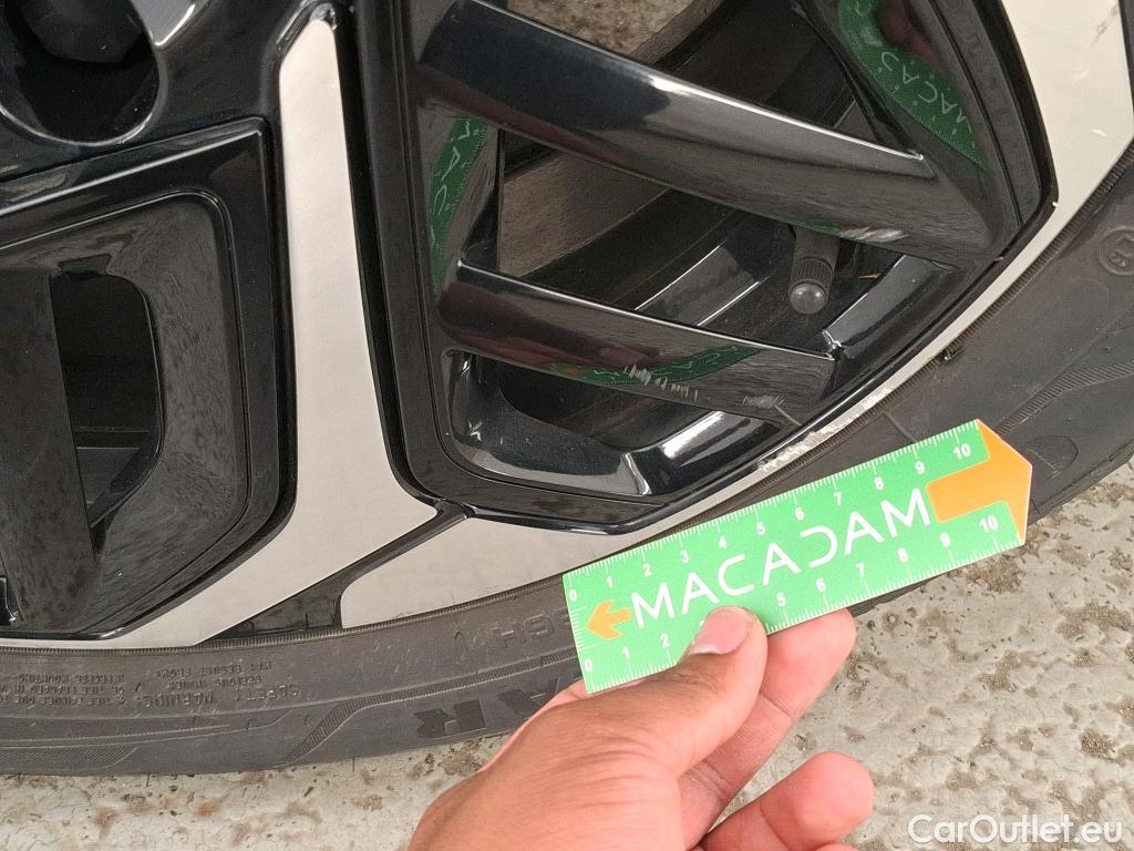  Citroen  C4  Berline Shine 1.2 PureTech 130CV BVM6 E6d #7