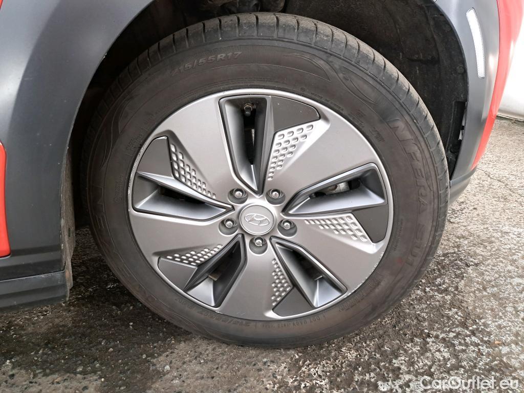  Hyundai  Konna HYUNDAI Kona  2017  5P  SUV ELECTRIQUE 64 kWh 204 ch Intuitive #9