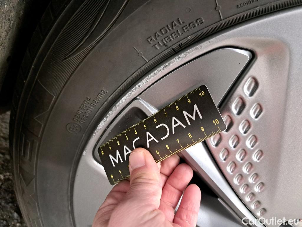  Hyundai  Konna HYUNDAI Kona  2017  5P  SUV ELECTRIQUE 64 kWh 204 ch Intuitive #10