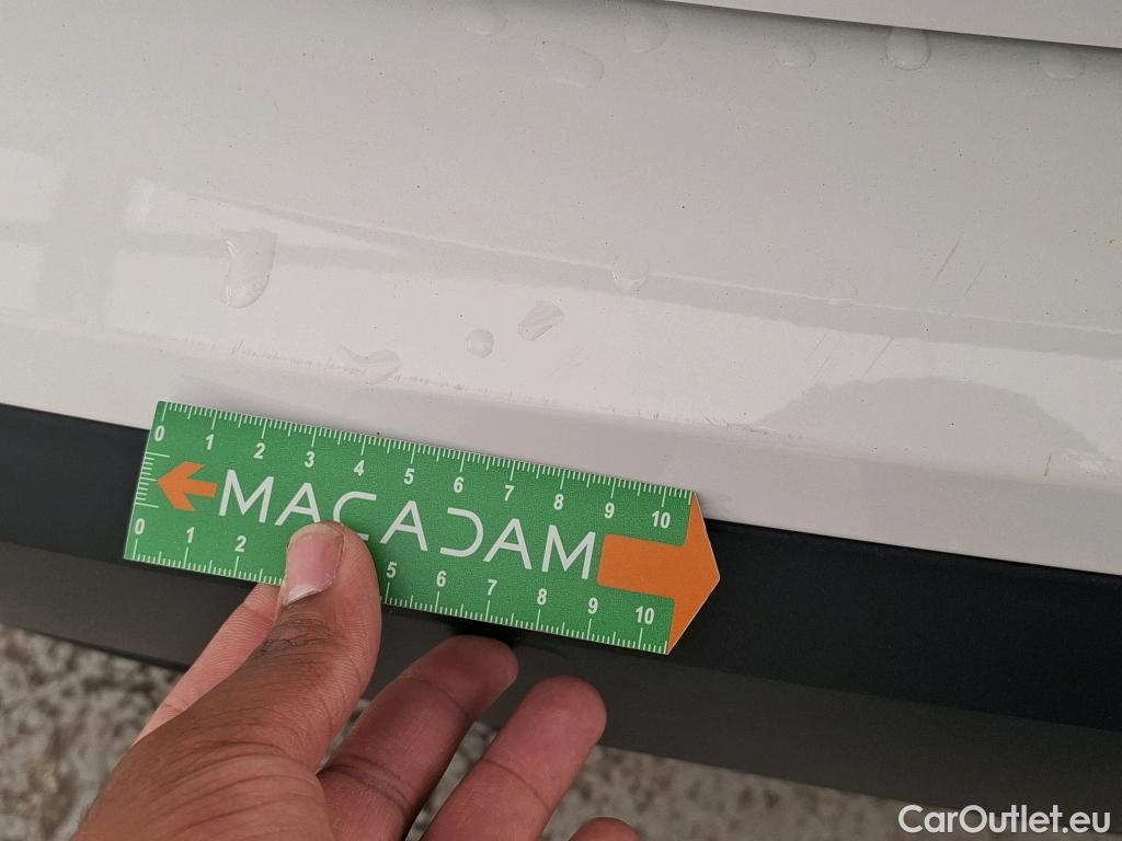  Citroen  C4  Berline Shine 1.2 PureTech 130CV BVM6 E6d #24