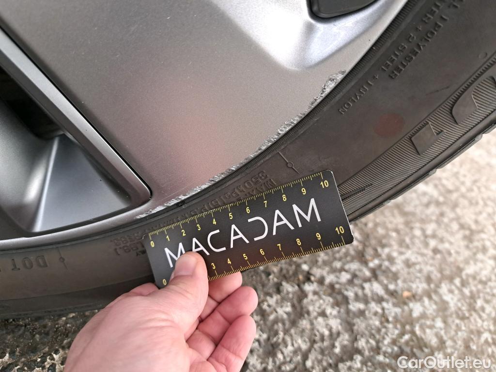  Hyundai  Konna HYUNDAI Kona  2017  5P  SUV ELECTRIQUE 64 kWh 204 ch Intuitive #11