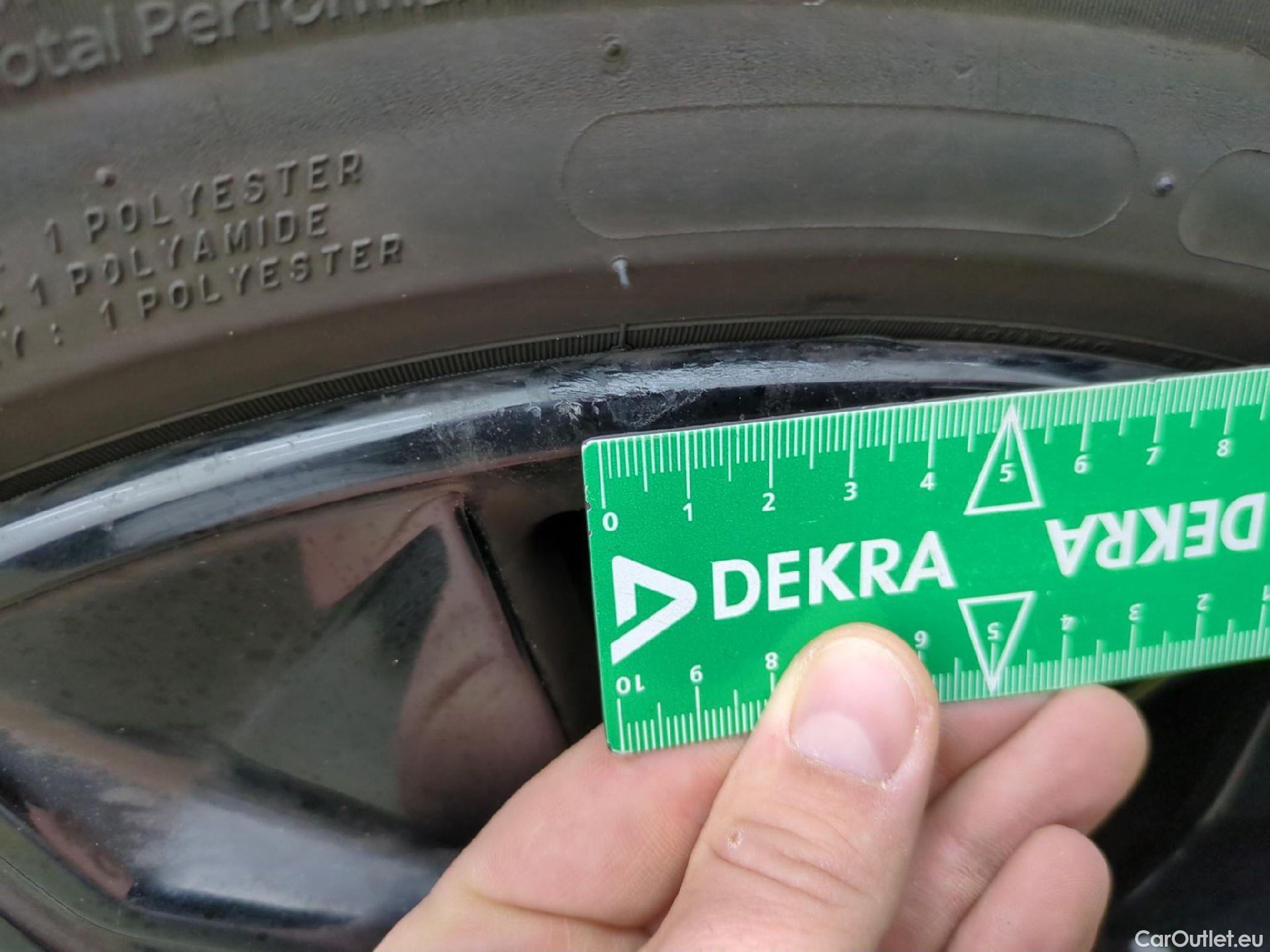  DS  DS4 4 Performance Line 1.2 PureTech 130CV BVA8 E6d #1