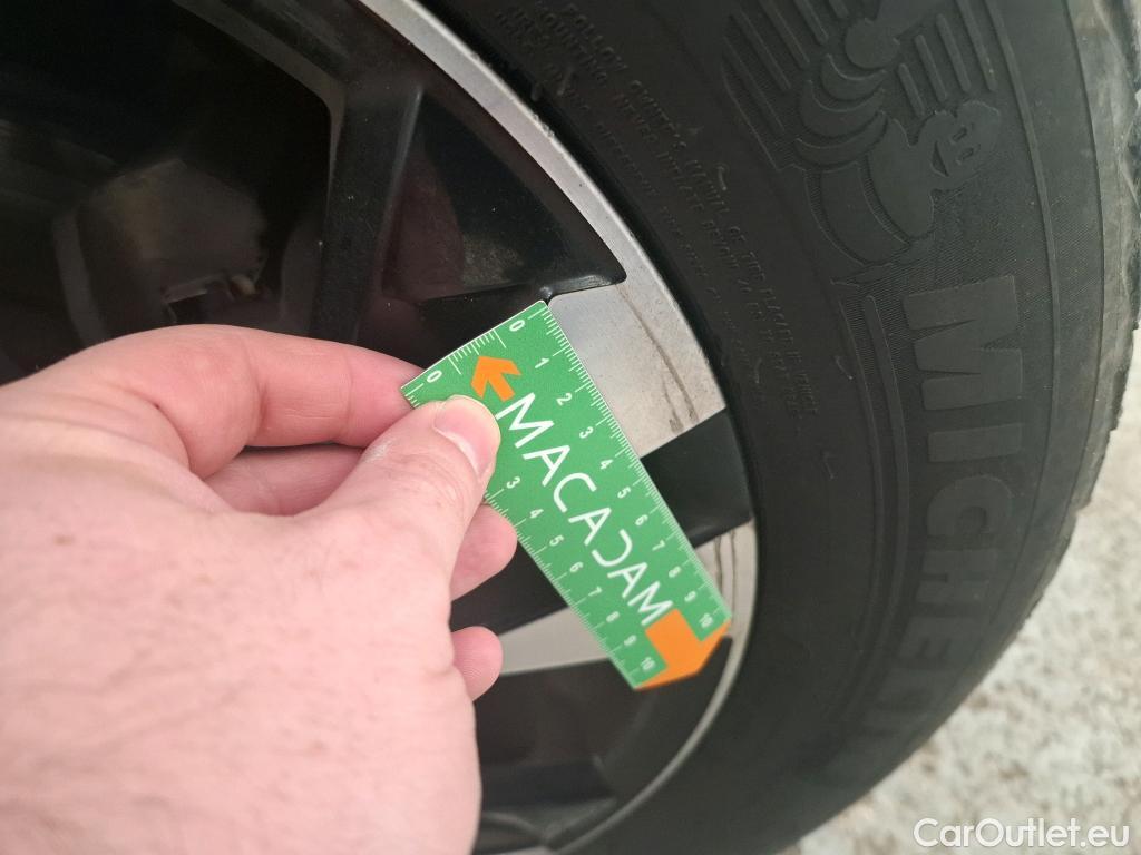  Peugeot  2008  Allure Business 1.5 HDi 110CV BVM6 E6d #11