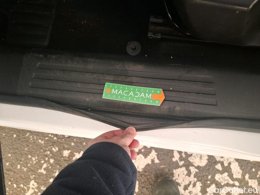  Peugeot  2008  Allure Business 1.5 HDi 110CV BVM6 E6d #8