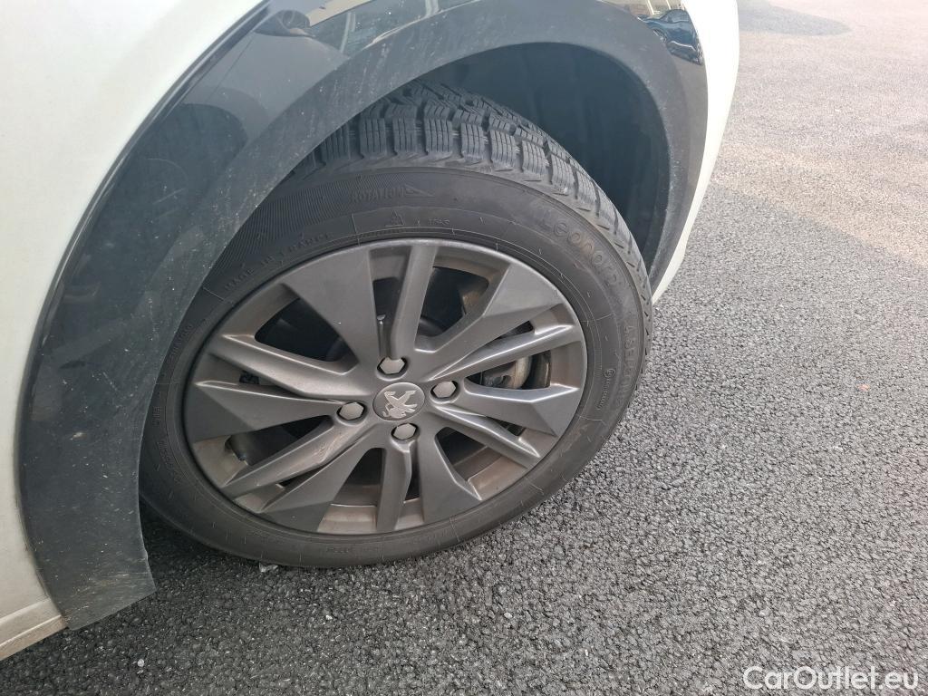  Peugeot  208  (e-) Allure Business 50kWh BVA #14