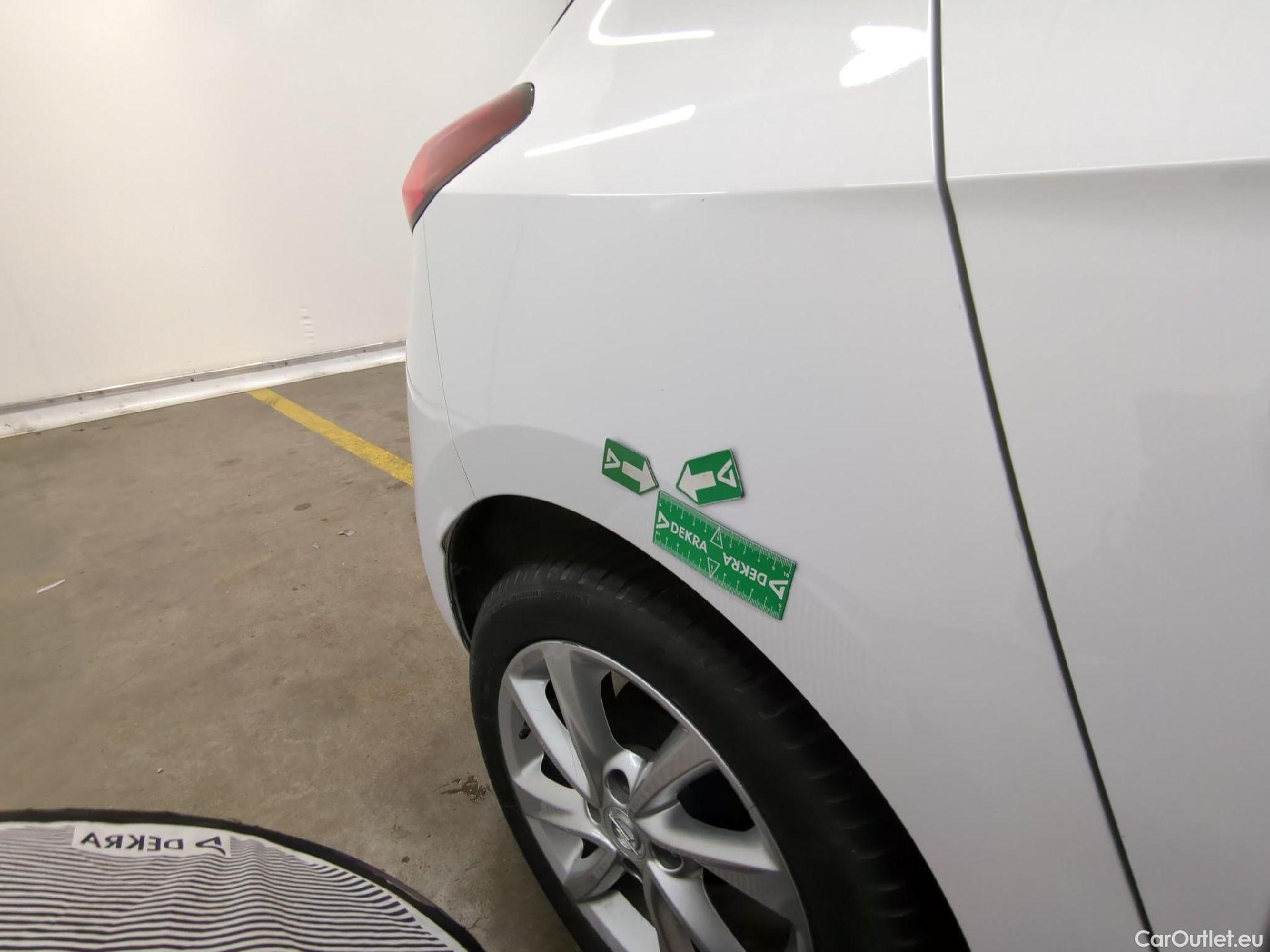  Opel  Corsa  F Elegance Business 1.2 Turbo 100CV BVM6 E6d #8