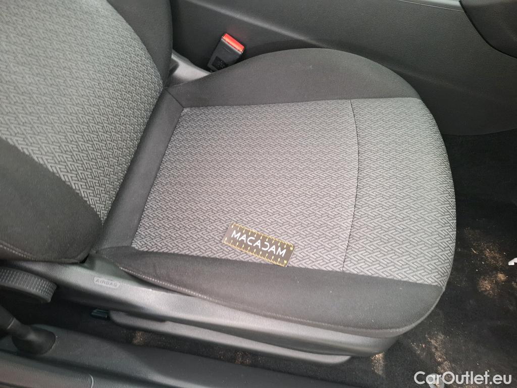  Opel  Insignia  B Sports Tourer Business Elegance 1.6 CDTI 135CV BVA6 E6dT #28