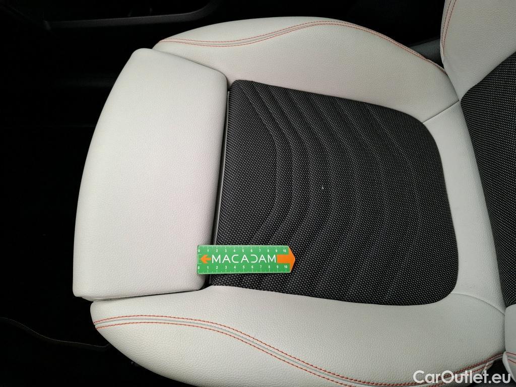  Mercedes  B-Klasse MERCEDES-BENZ Classe B / 2019 / 5P / monospace B 200 d Business Line Edition BA8 #17